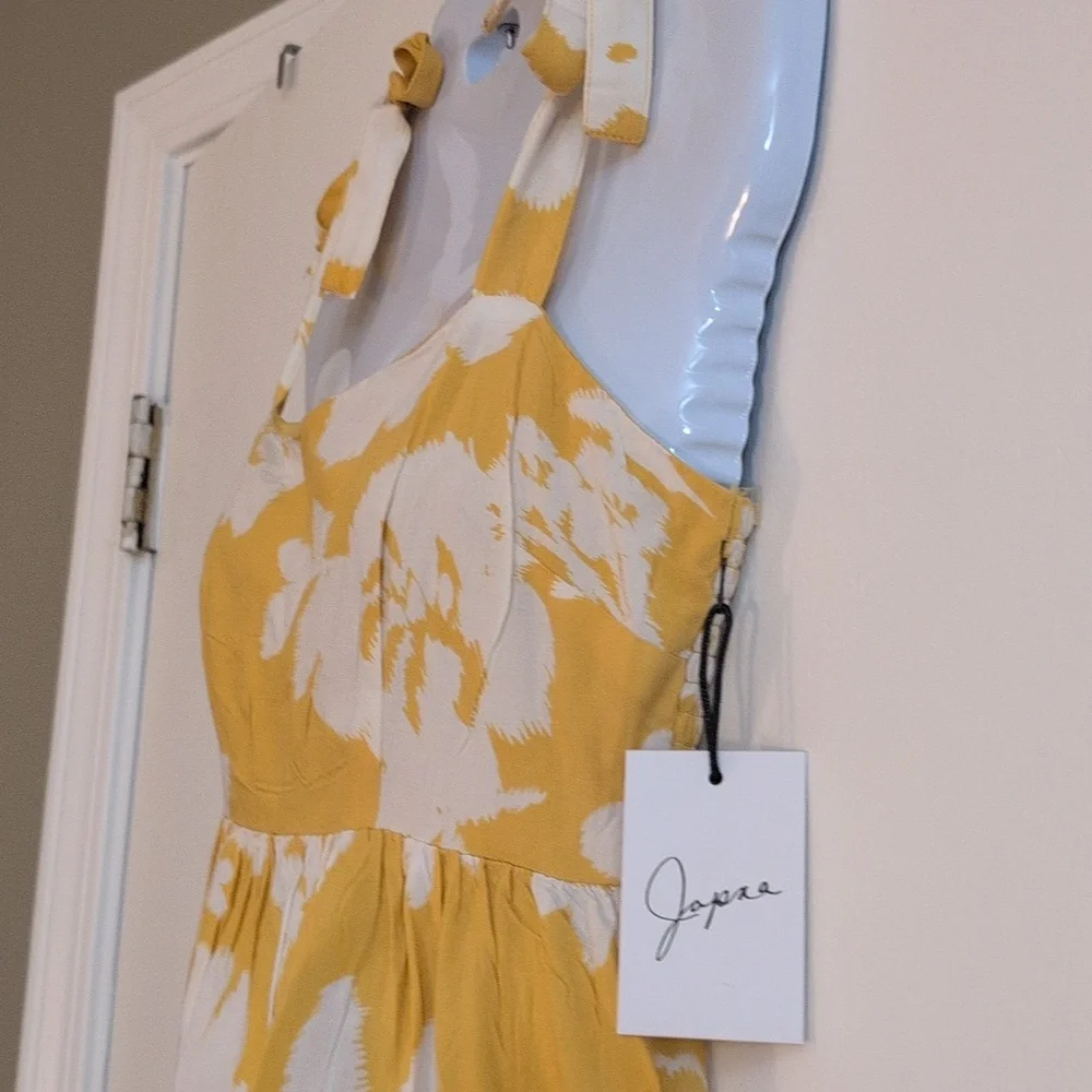 Yellow and White Floral Sundress with Tie Straps - Picture 5 of 15